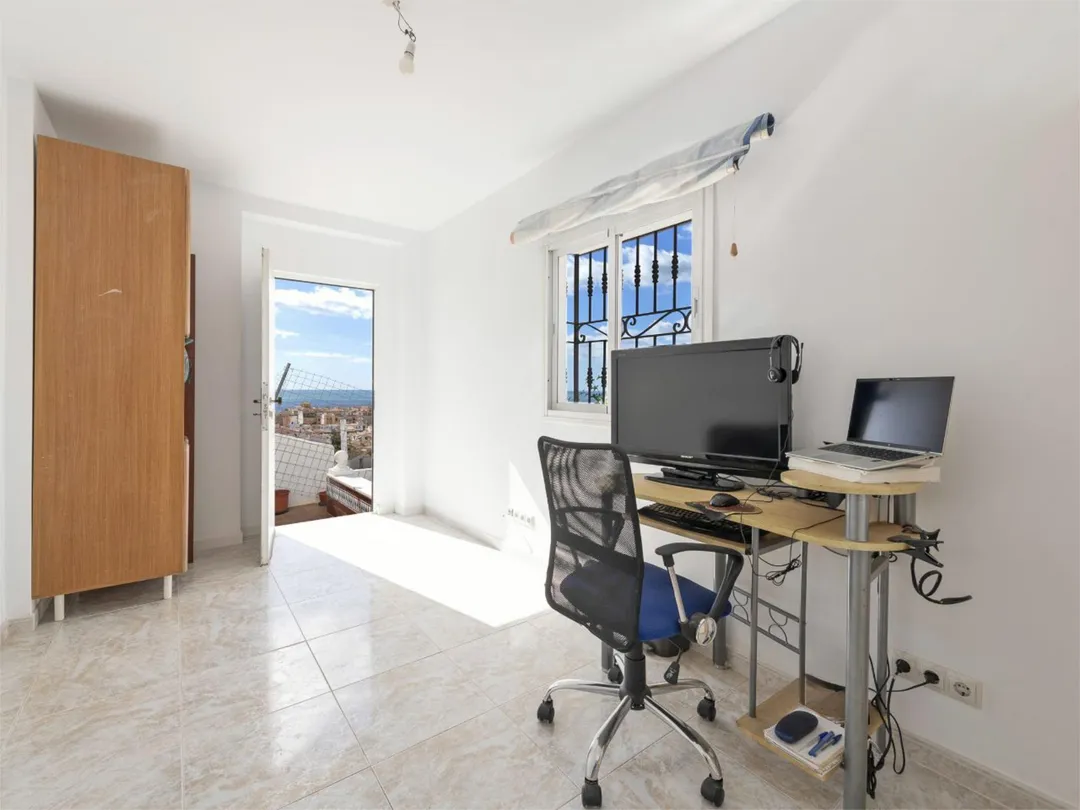 Casa adosada en  Calle Picadero 20 - Foto 32