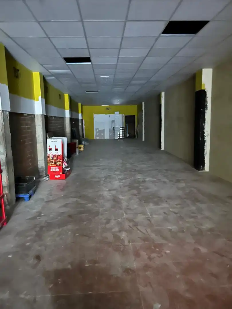 Local comercial en Sant Cugat del Vallès - Foto 2