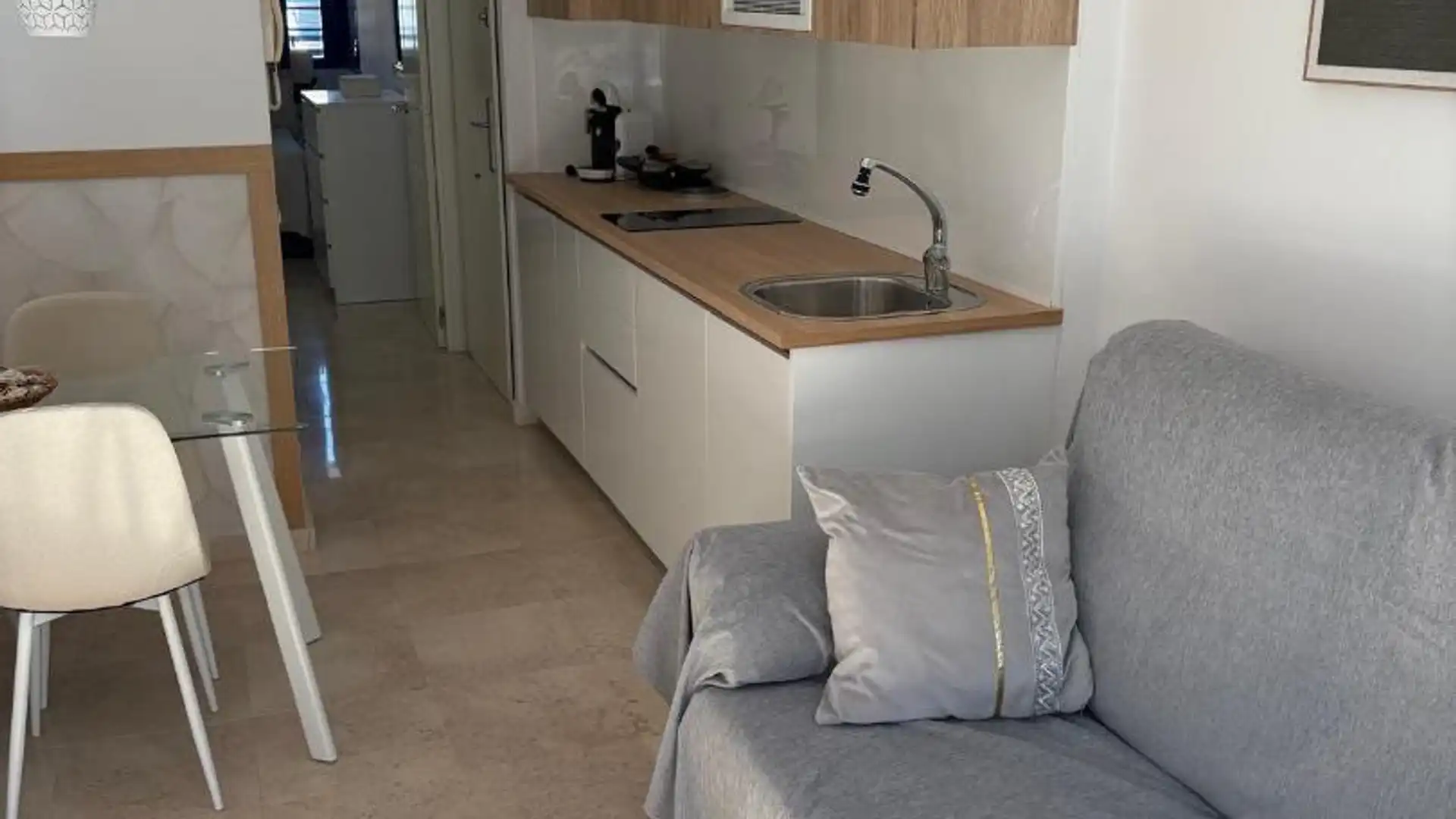 Piso en  Calle Torrealmádena 5 - Foto 2