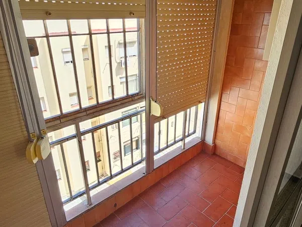 Piso en Calle Lamarque de Novoa, 4, Cruz Roja - Capuchinos - Foto 3
