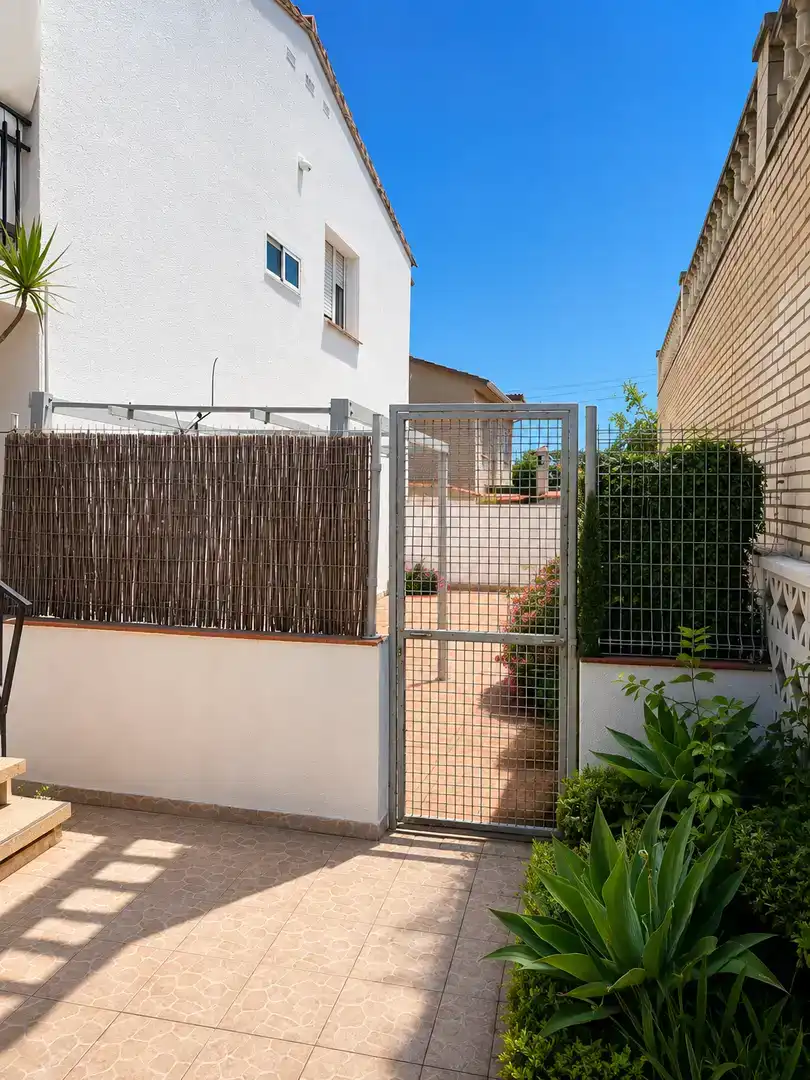 Apartamento en  Carrer de les Dàlies 44 - Foto 2