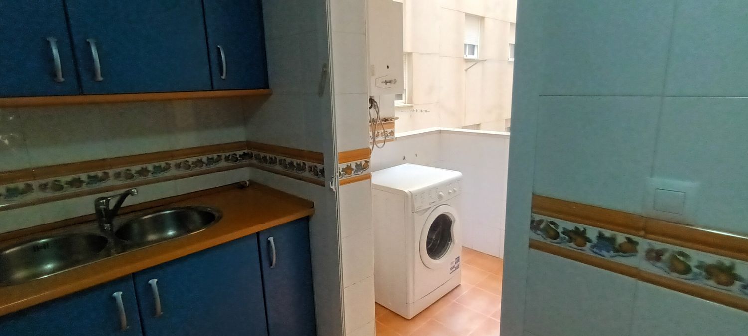 Piso en Calle Escritora Josefina Aldecoa, 3, El Consul - El Romeral - Foto 7