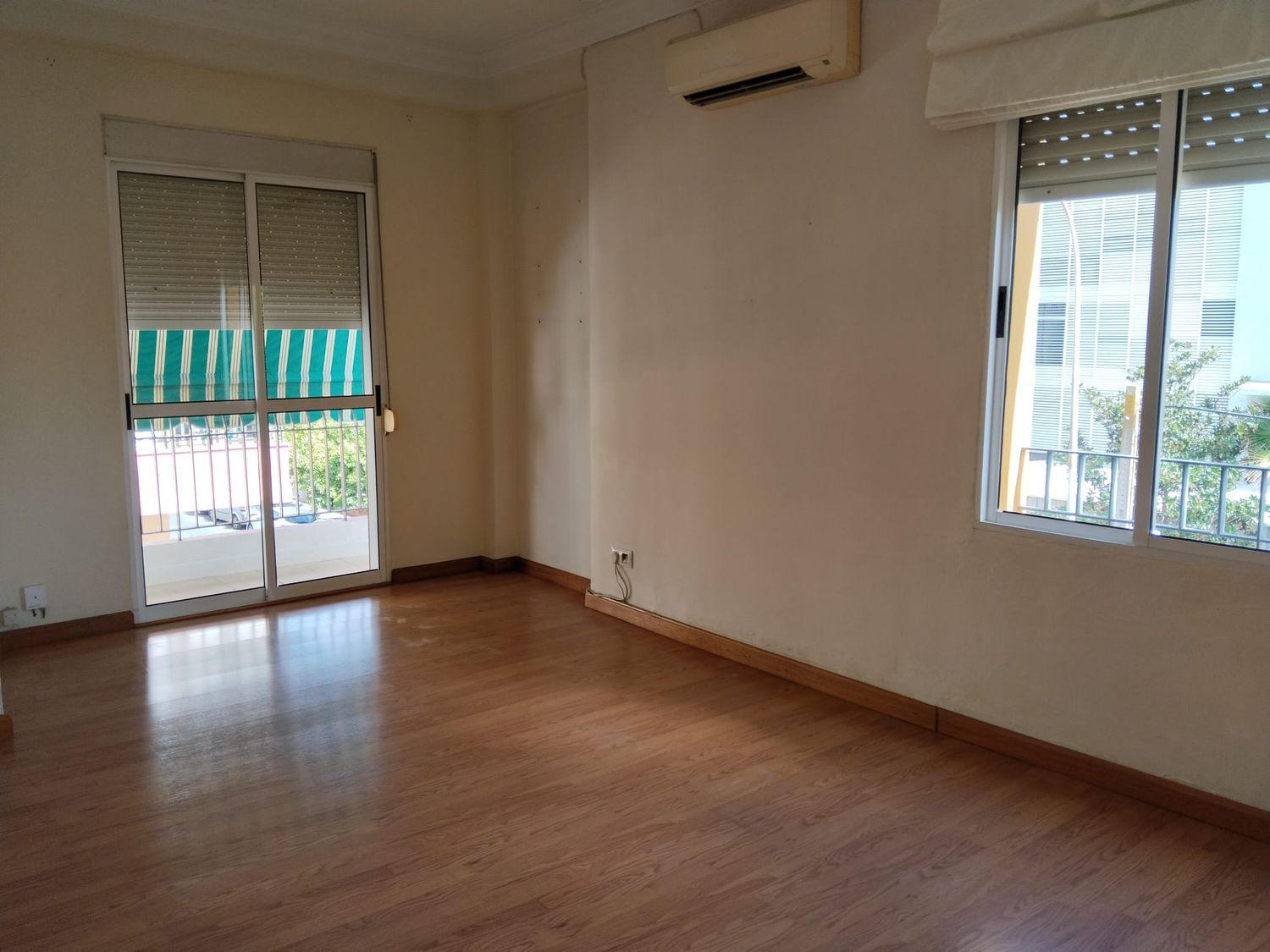 Piso en calle Marqués del Nervión, 34 C - Foto 4