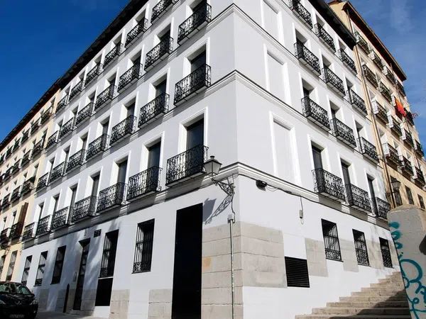 Estudio en cuesta de las Descargas, 8