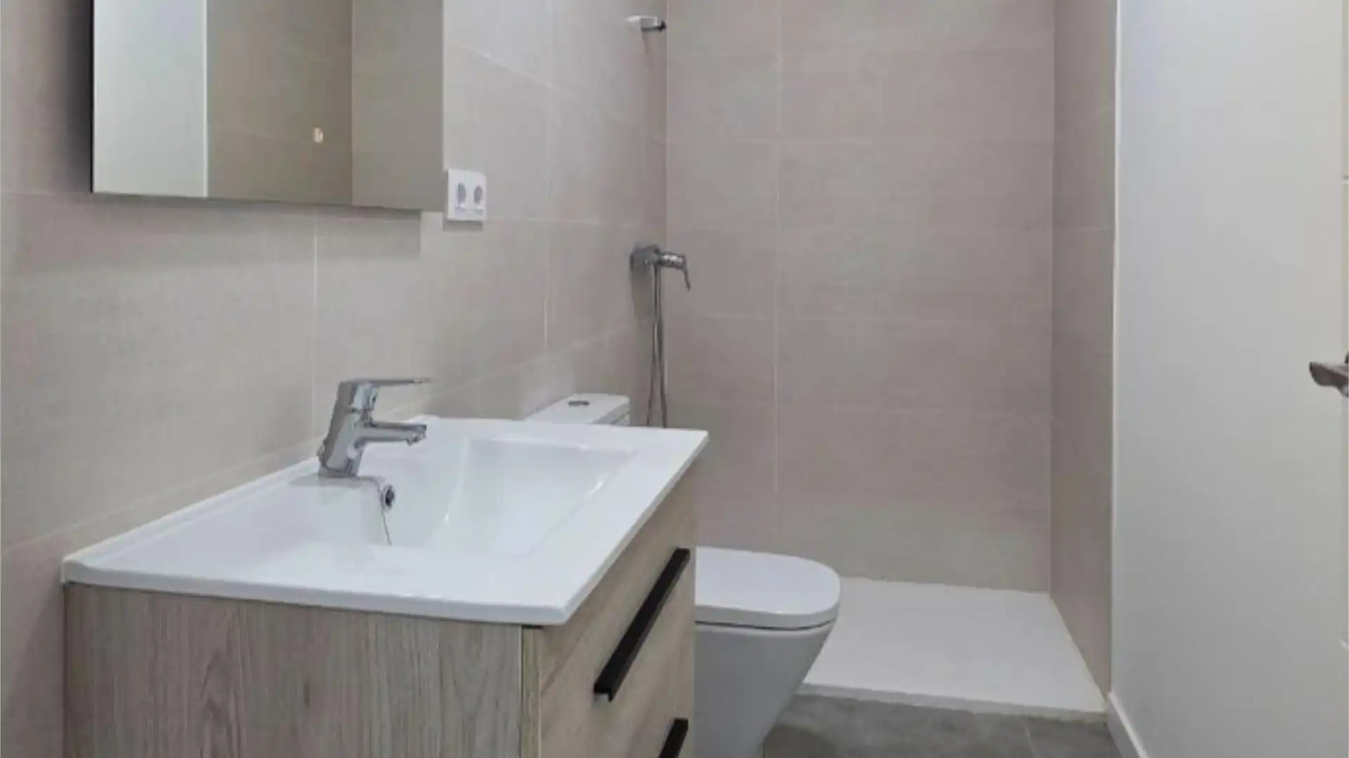 Piso en  Calle Melchor Gallegos 1 - Foto 5