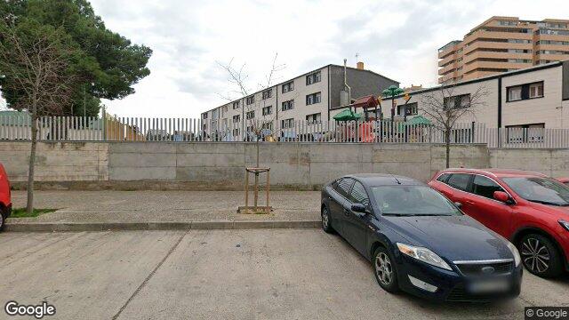 Vista de la calle de Piso en Avenida Juan Pablo II, 58