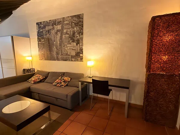 Estudio en calle del Comte de Montornés, 20 - Foto 2