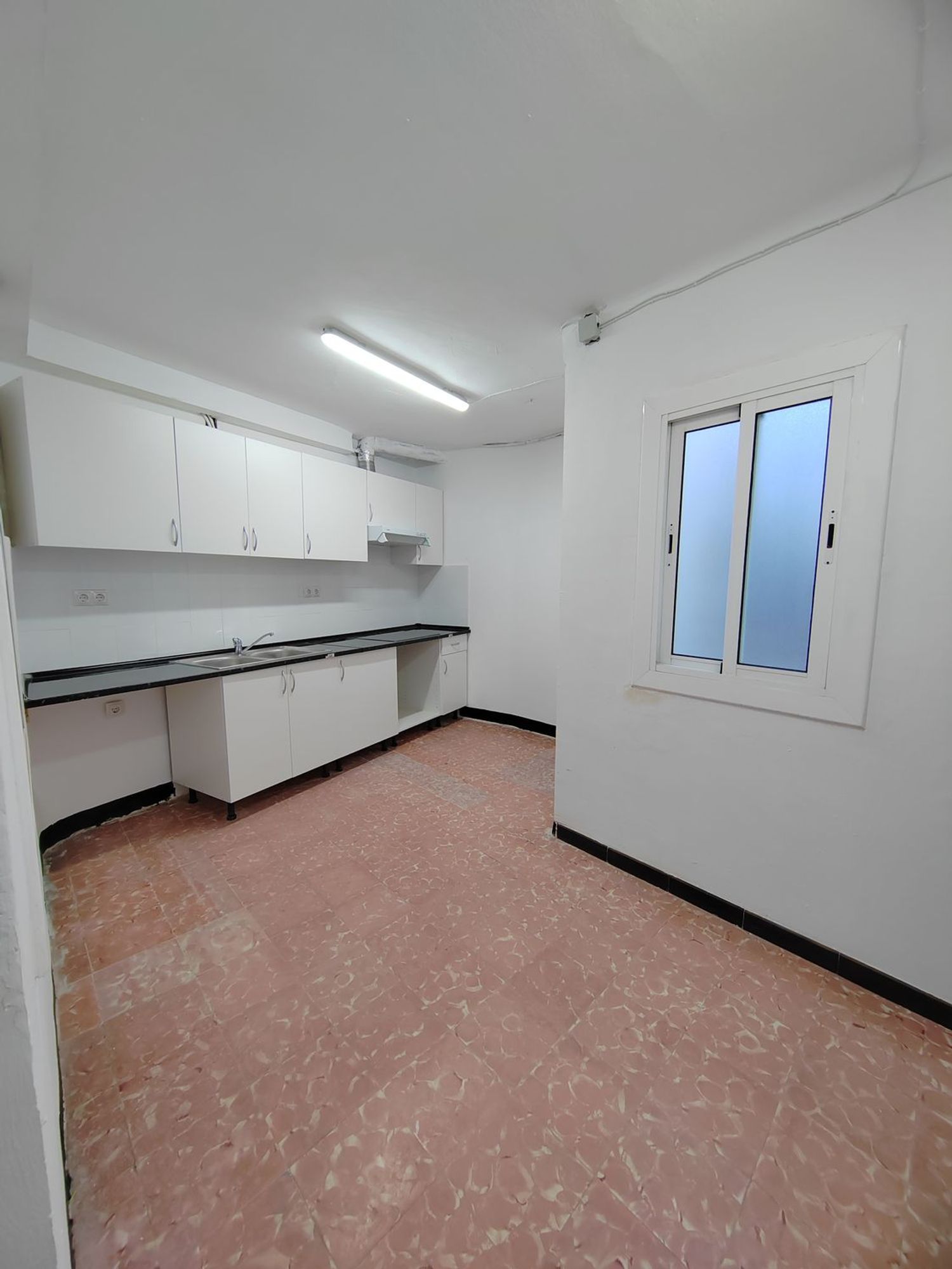 Piso en calle de la Creu Guixera, 54 - Foto 1