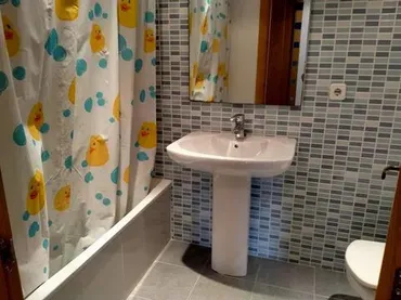 Piso en  Avinguda dels Reis Catòlics 8 - Foto 2