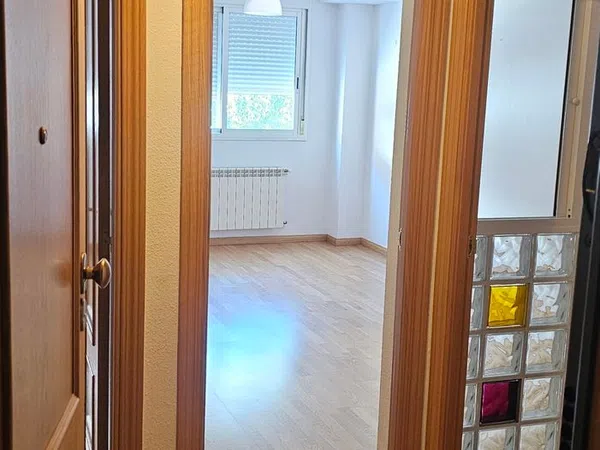 Piso en plaza agueda diez, 5