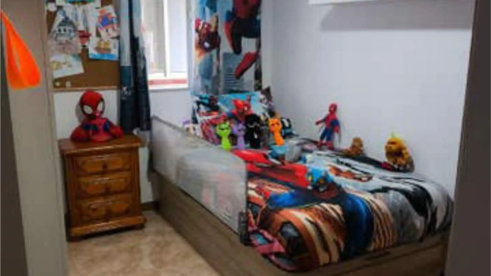 Piso en barriada la moneda - Foto 2