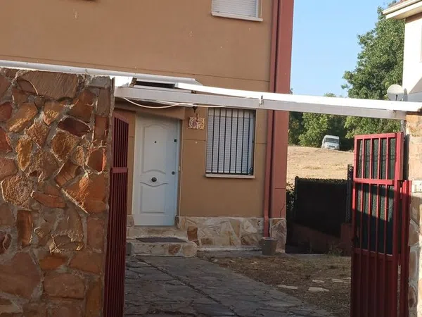Chalet adosado en Calle Mar Cantabrico, 11 - Foto 1
