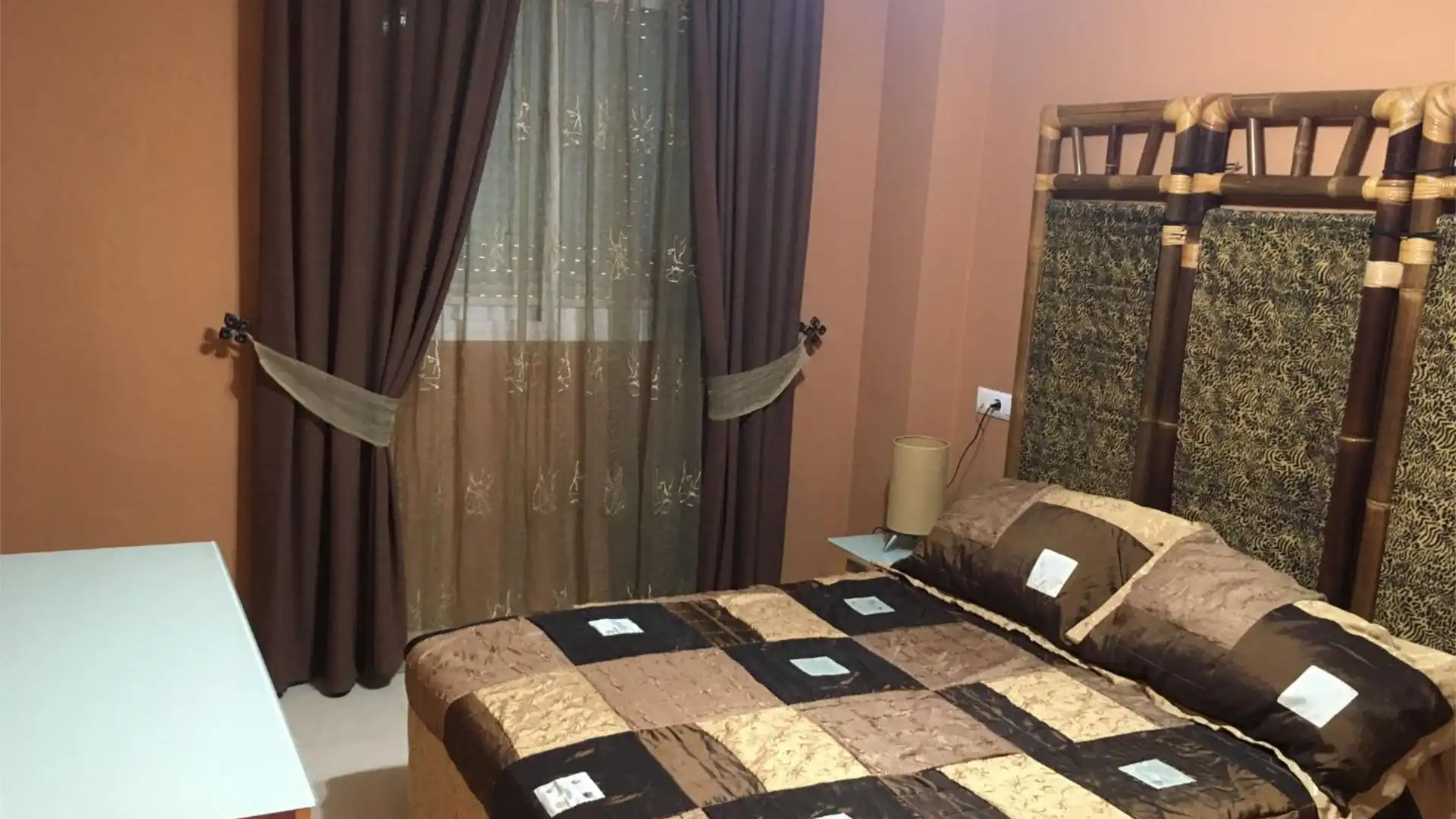 Piso en  Avenida del Editor Ángel Caffarena 21 - Foto 19