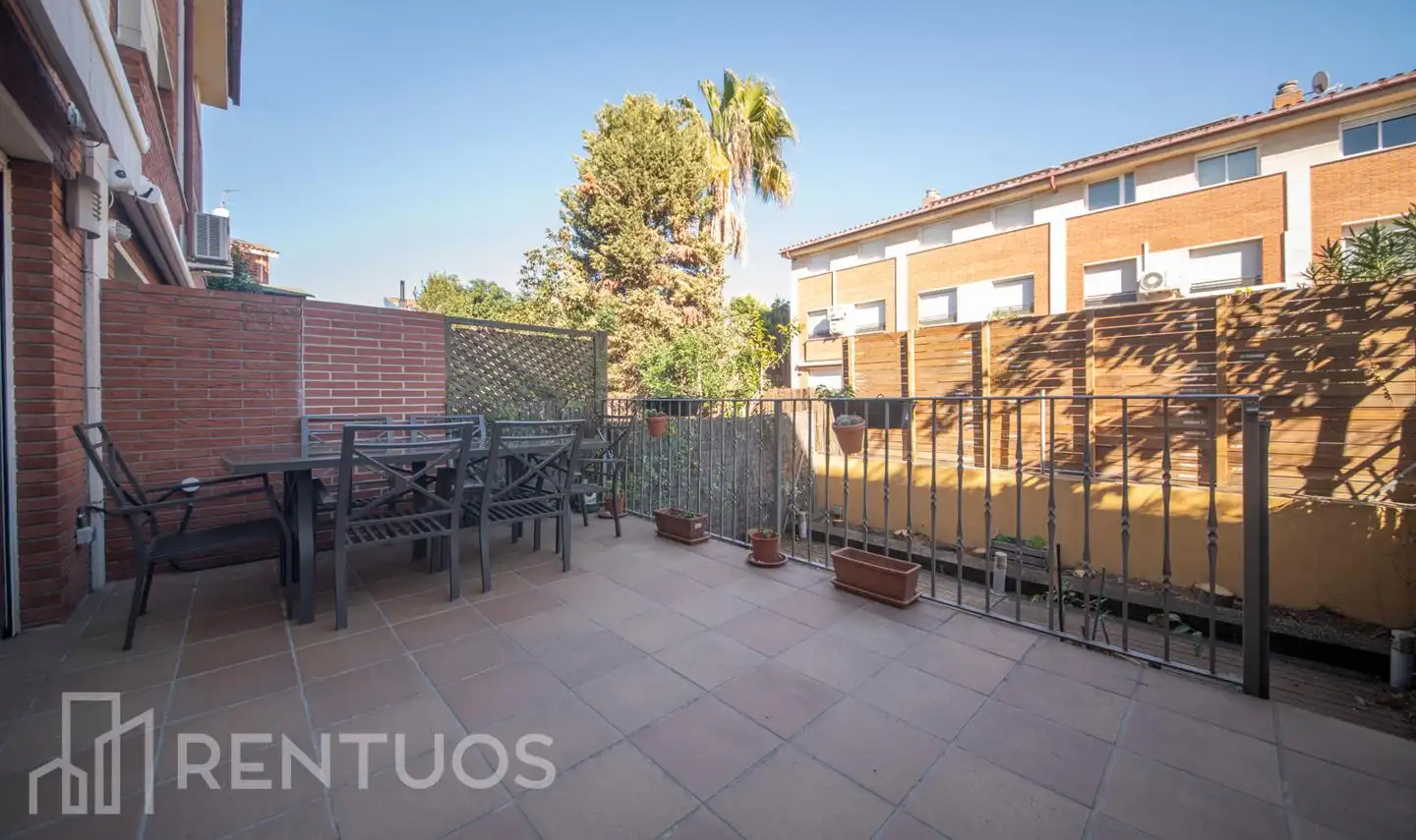 Chalet en  Carrer d'Osca - Foto 9