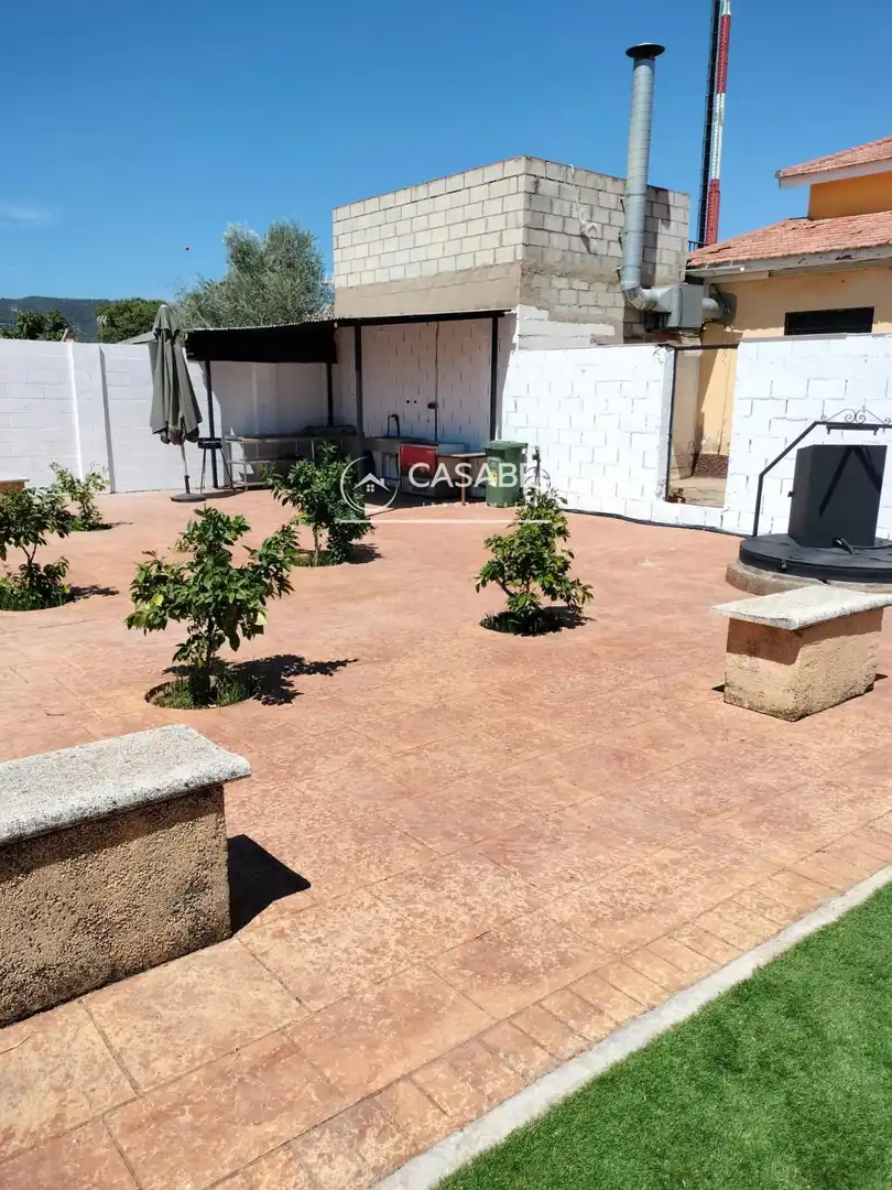 Chalet en  camino viejo Almadovar calle Milagrosa - Foto 2