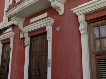 Planta baja en  Calle Ramón y Cajal 17 - Foto 1