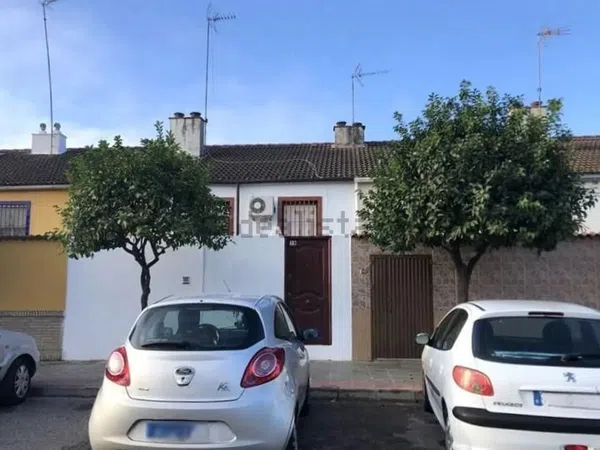 Chalet adosado en Urbanización Recreo San José, 19 - Foto 1