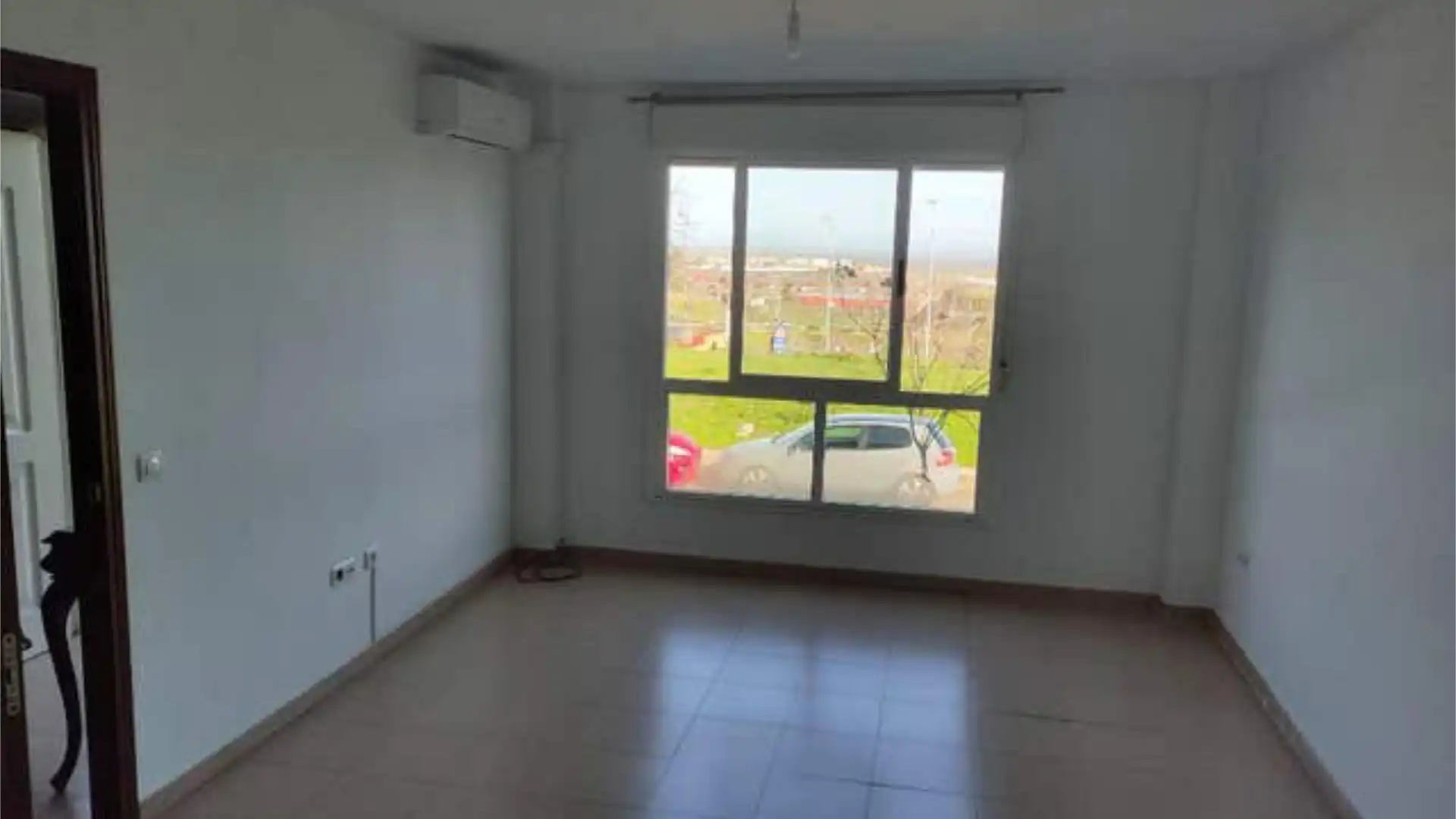 Casa adosada en Residencial Universidad - Foto 3