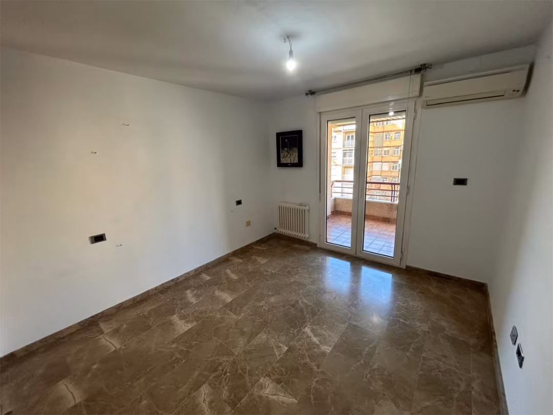 Piso en  Calle Pintor Manuel Maldonado 25 - Foto 8