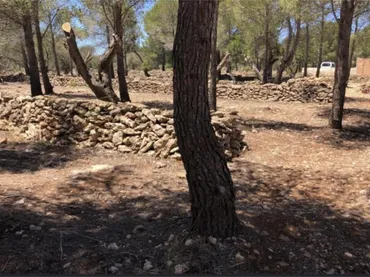 Finca rústica en  Passeig de I'Almadrava 13 - Foto 1