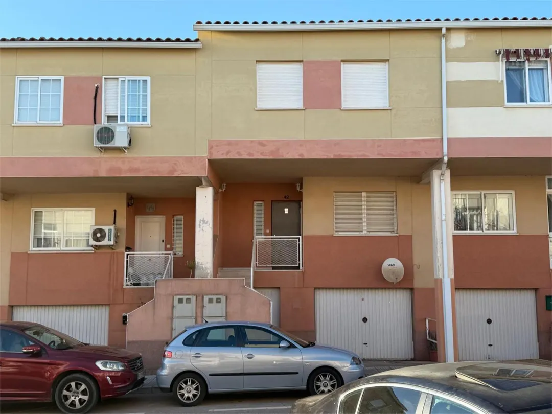 Piso en  Calle Llanos de Cáceres 41 - Foto 1