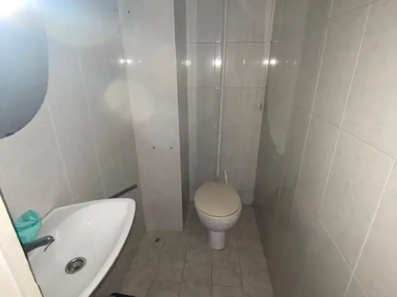Local comercial en  Carrer Venus 19 - Foto 4
