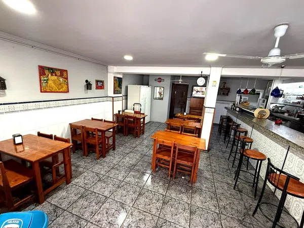 Bar en calle del Roure, 9 - Foto 1