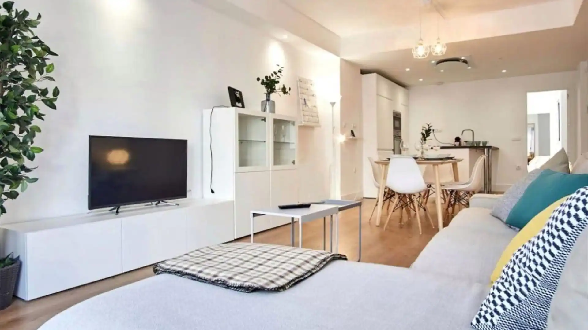 Piso en  Calle Jorge Guillén 15 - Foto 1