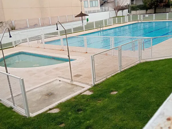 Piso en calle de Julián Camarillo, 59