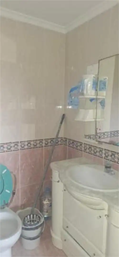 Piso en zona comercial - Foto 2