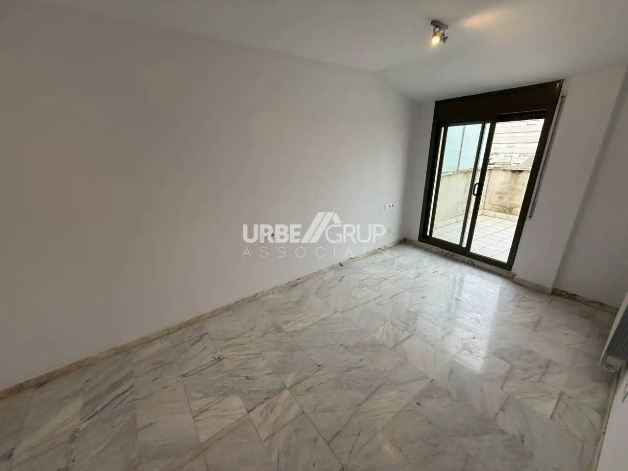 Dúplex en  Calle CISTERNA - Foto 15