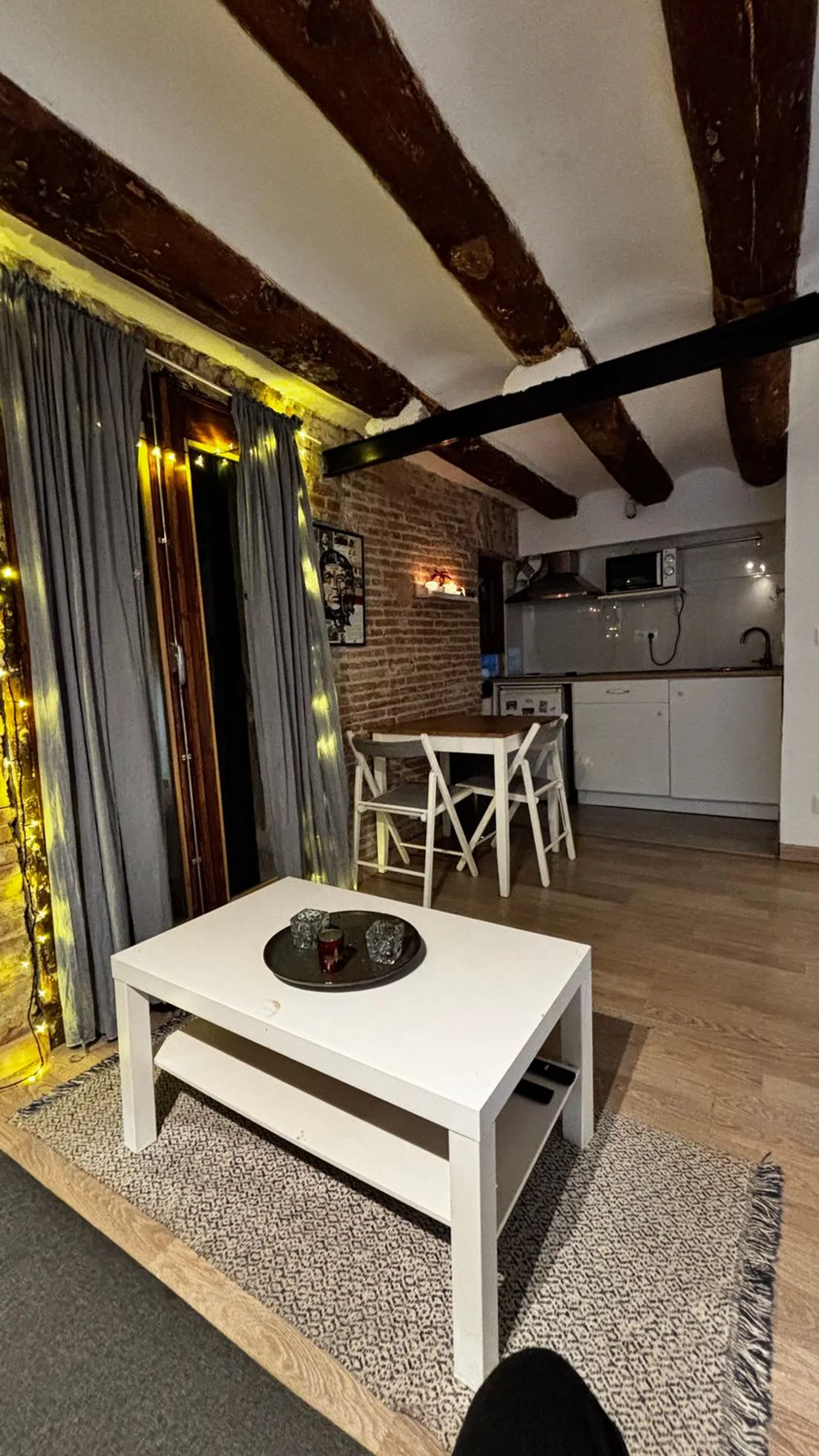 Estudio en calle de Sant Martí, 11 - Foto 3