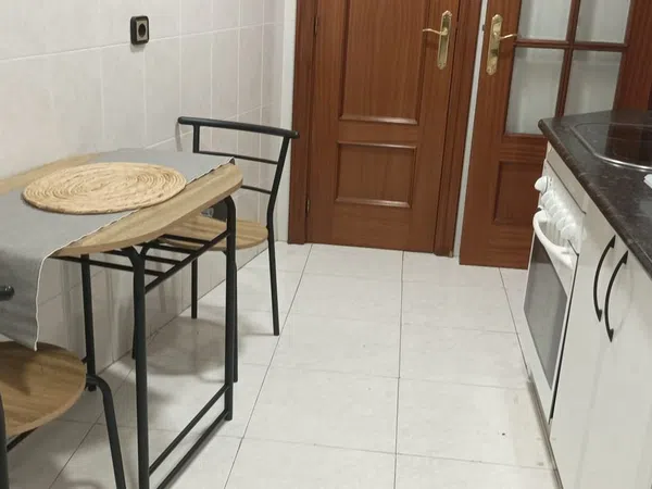 Alquiler de piso en Calle Escultores, 10 - Foto 2