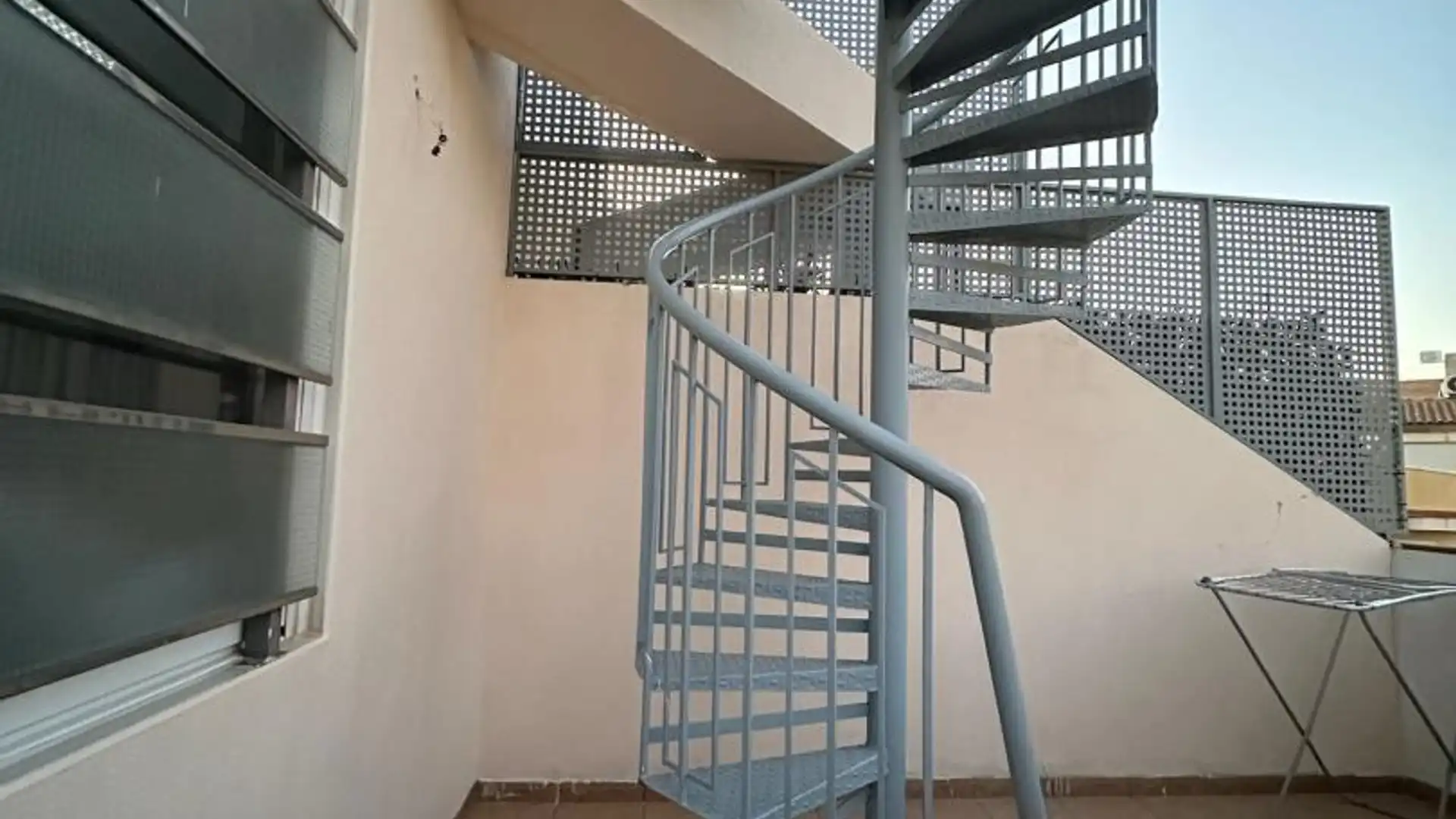 Piso en  Calle Maestro Adolfo Diaz 13 - Foto 14