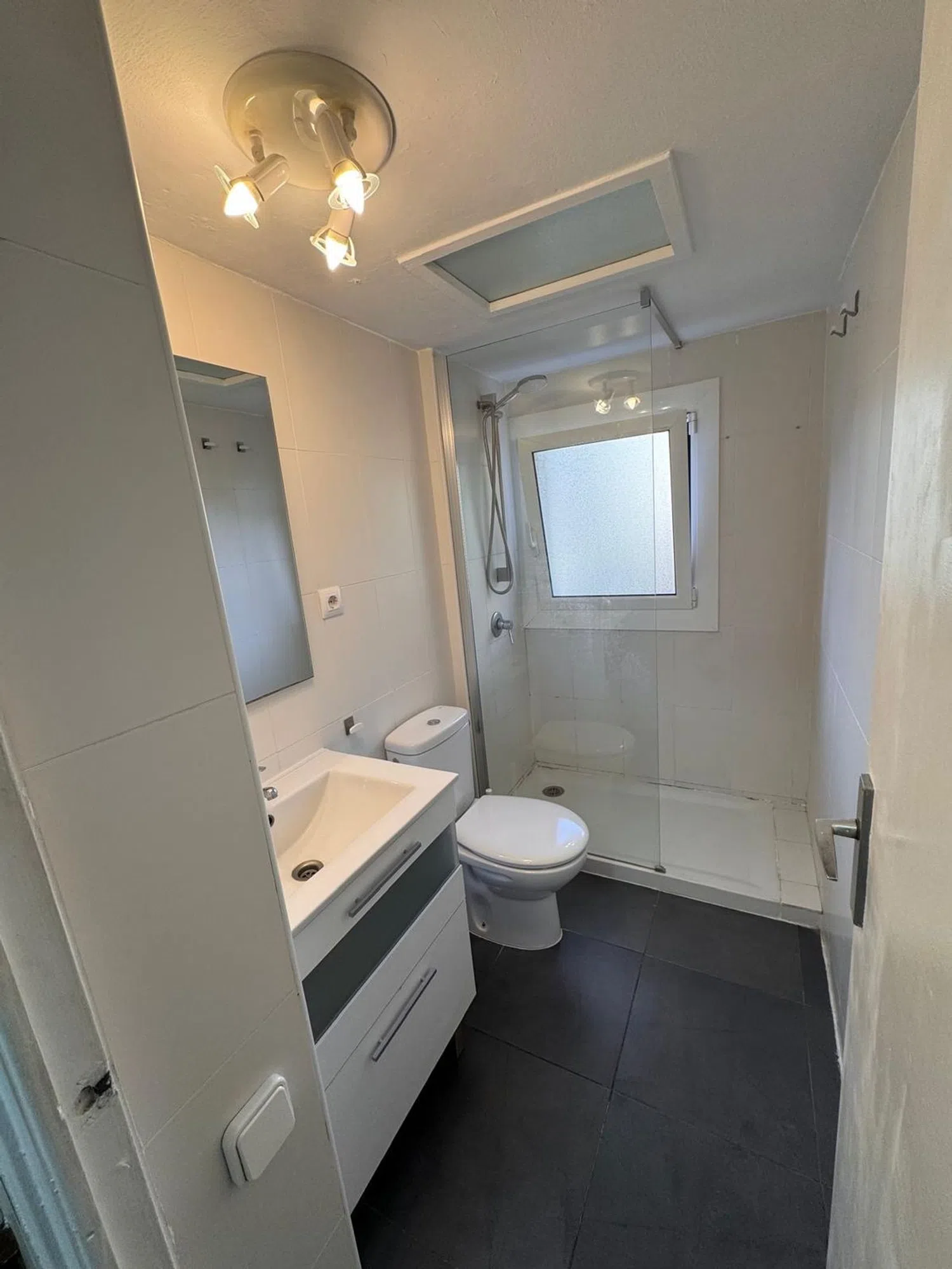 Estudio en calle de Sor Eulàlia d'Anzizu, 13 - Foto 6