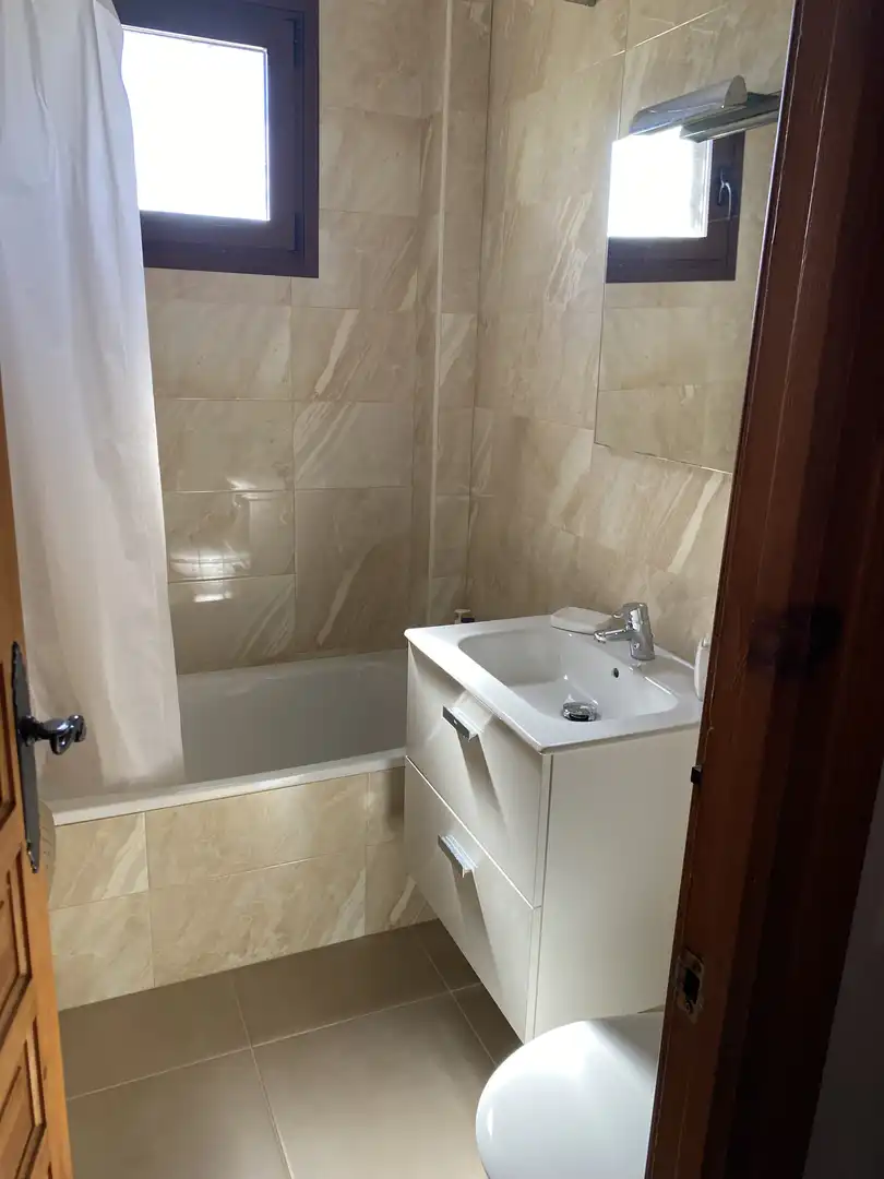 Chalet en  Calle Pueblo 103B - Foto 2