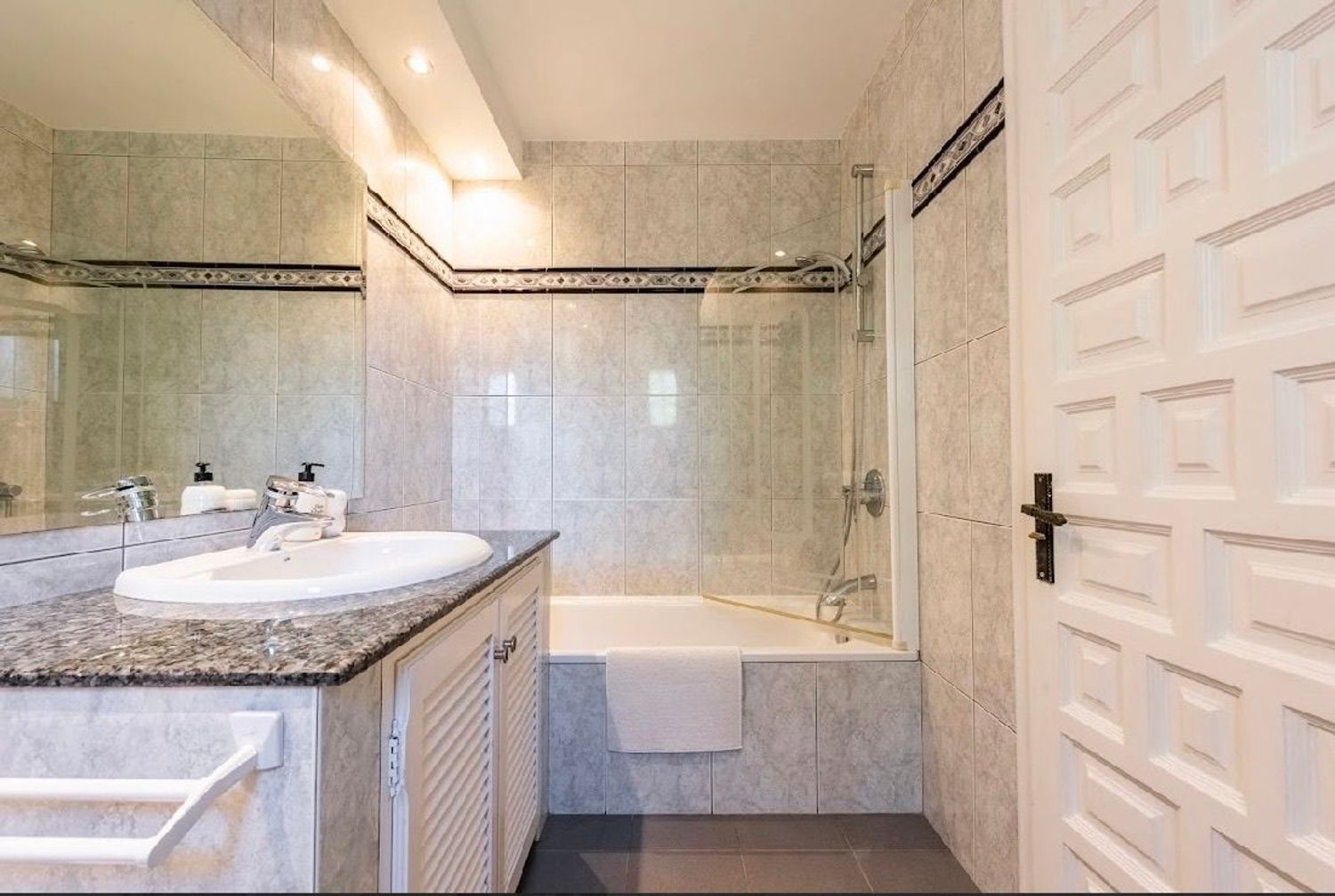 Casa independiente en calle Monte Biarritz, 94 - Foto 8