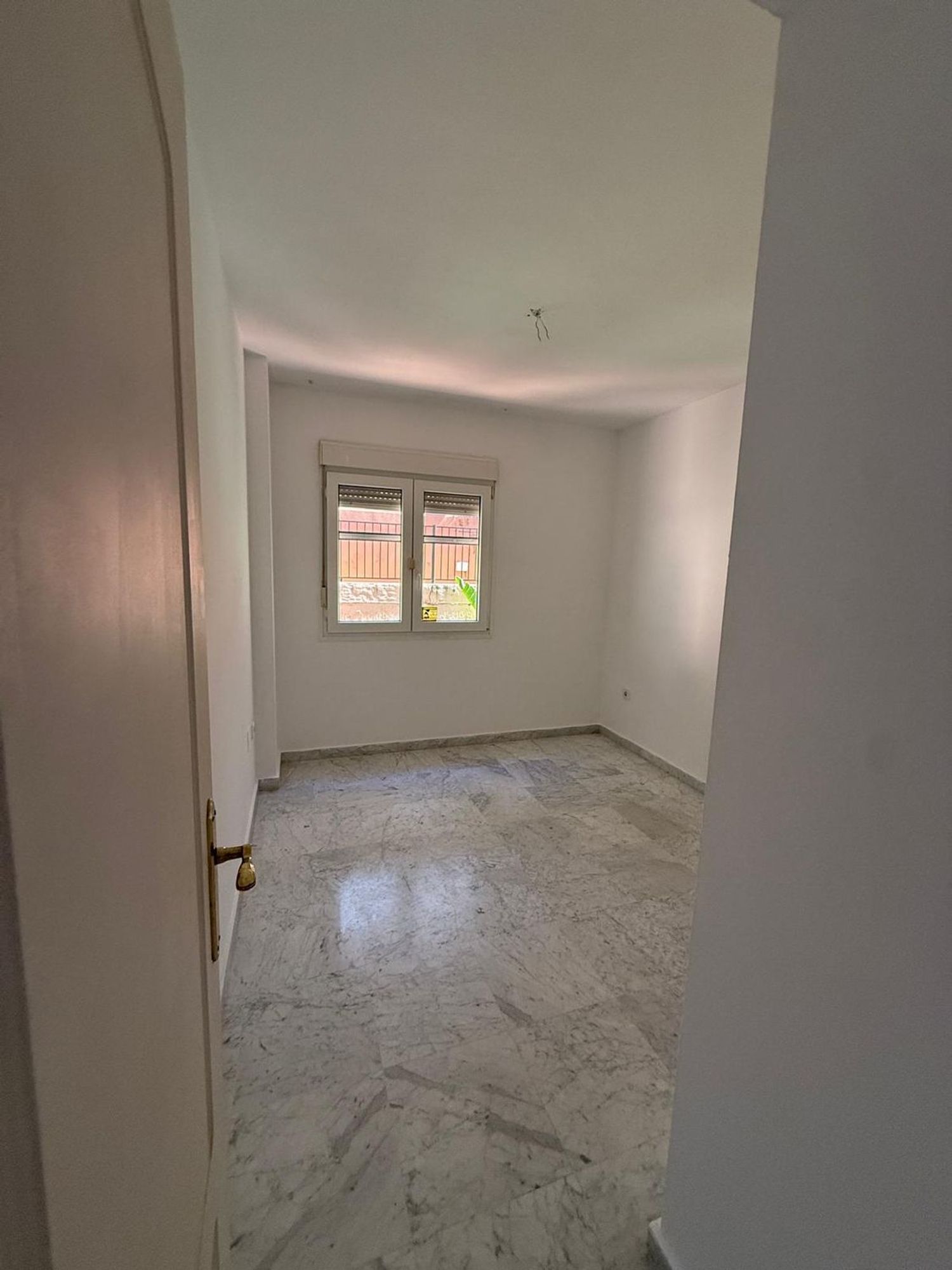 Piso en Paseo de Miramar - Foto 19