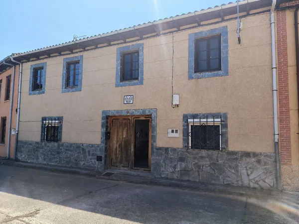 Casa de pueblo en Calle Máximo Casado Carrera, 6 - Foto 1
