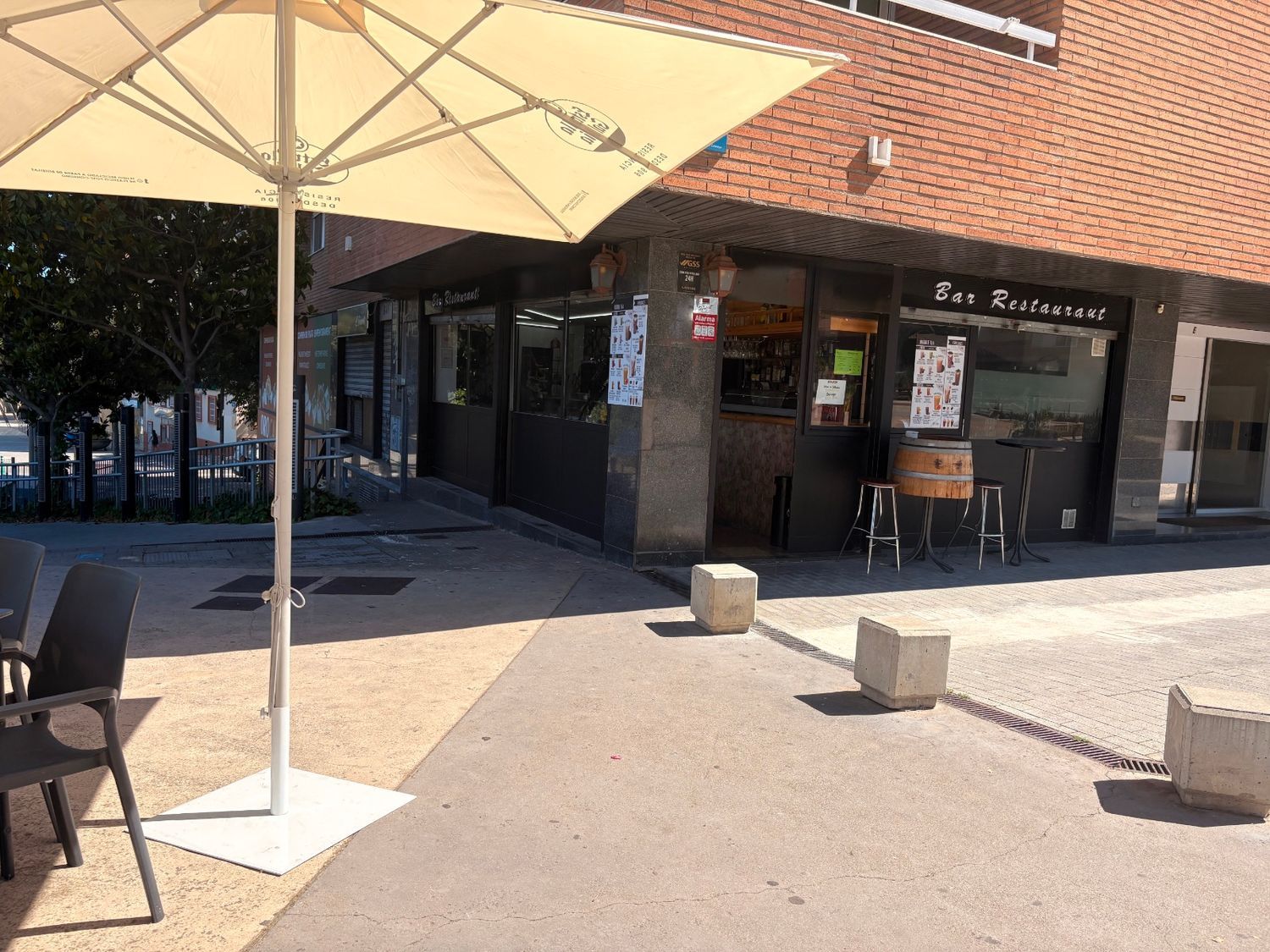 Bar, restaurante en traspaso en Centre - Foto 12