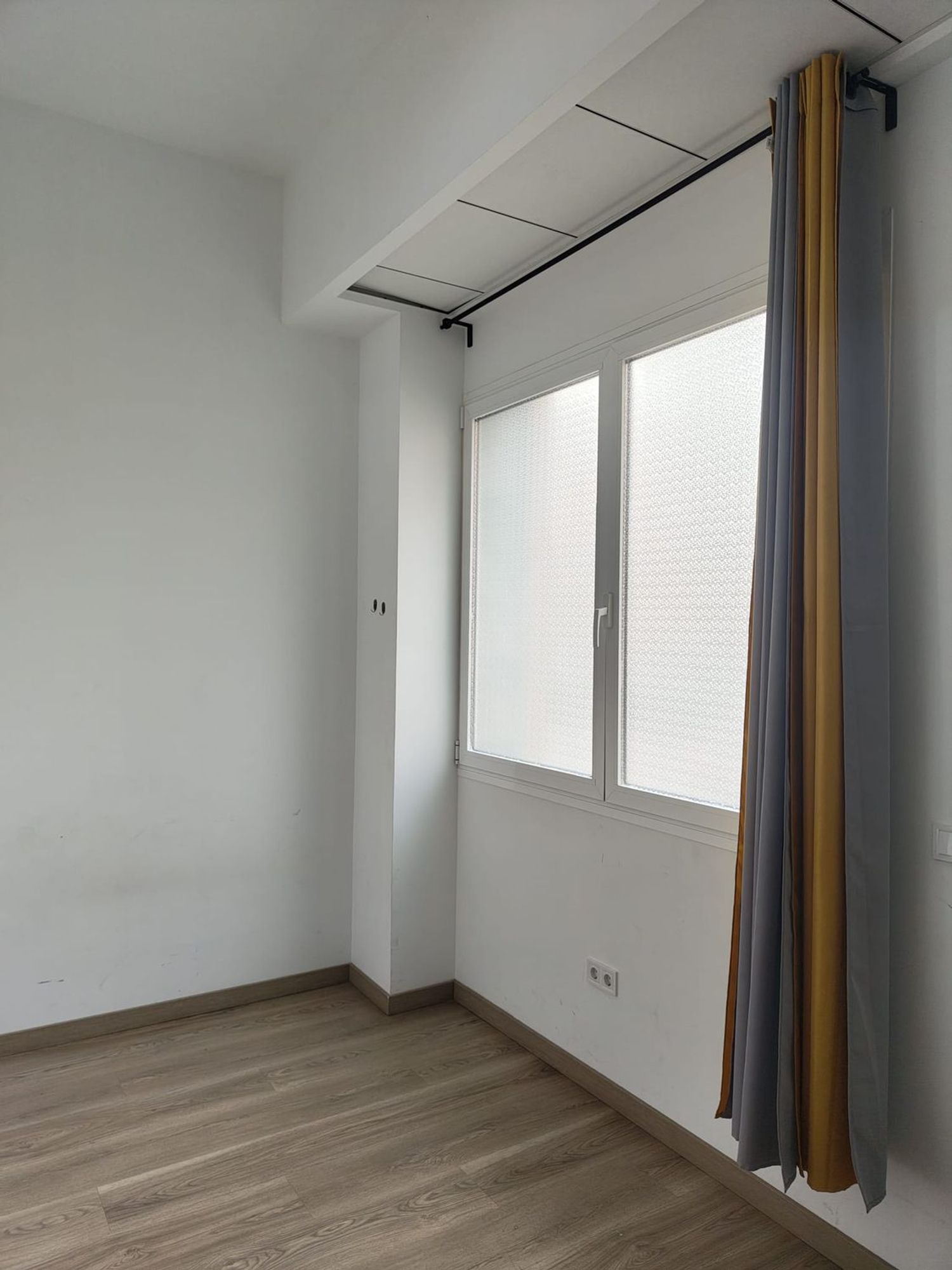 Piso en calle de Berni i Català, 31 - Foto 3