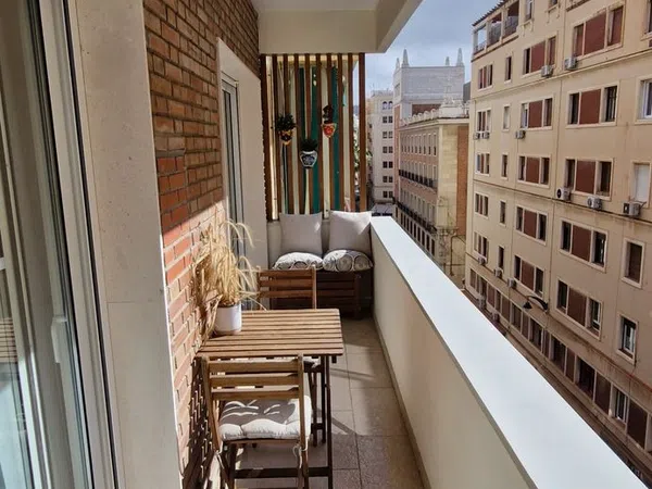 Piso en calle Duquesa de Parcent, 11
