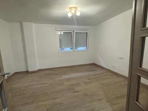 Piso en calle del Río Duero, 2