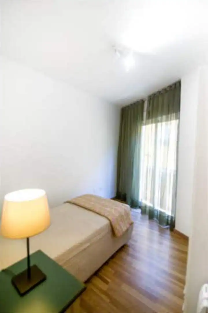 Piso en la zubia - Foto 4