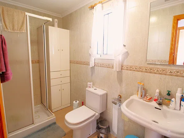 Chalet adosado en Calle Baikal, 8, Zona Lago - Los Almendros - Foto 9
