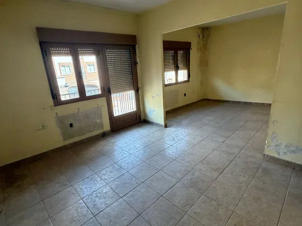 Piso en Calle Capitán Luis Vara, 4 - Foto 2