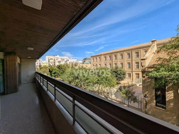 Piso en Calle del Naturalista Arévalo Baca, Exposició - Foto 4