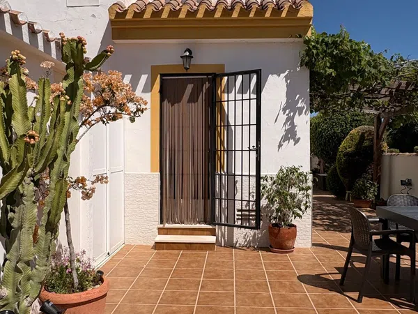 Chalet pareado en Avenida Comunidad Valenciana, 108, Pueblo Latino, Pueblo Latino - Foto 4