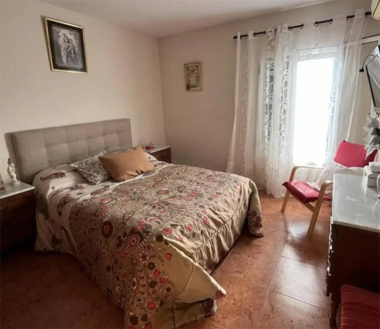 Casa adosada en  Calle José María Gabriel y Galán 14 - Foto 4