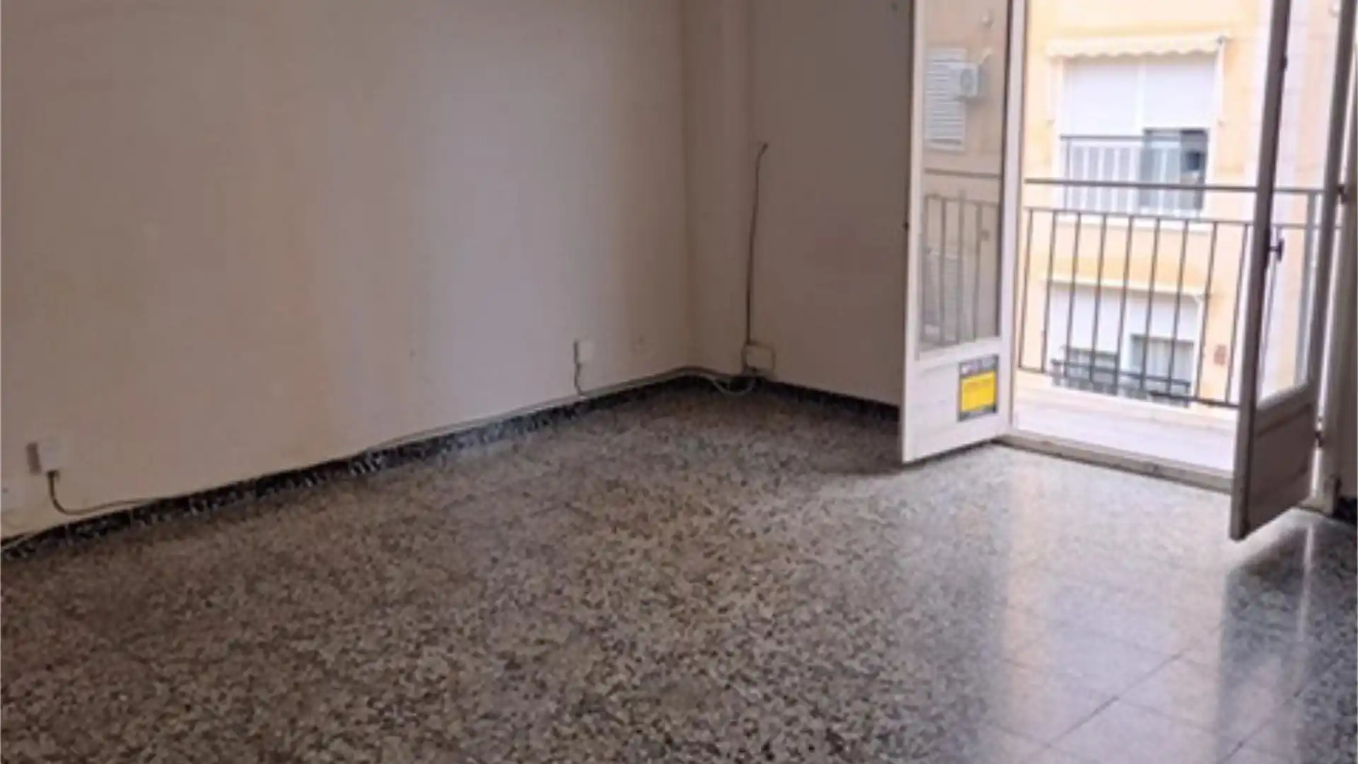 Piso en  Carrer Leopoldo Vicente Serrano 13 - Foto 1